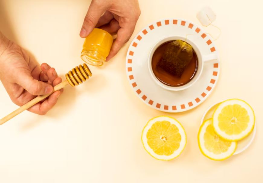 The Surprisingly Affordable Benefits of Honey and Lemon for Cough